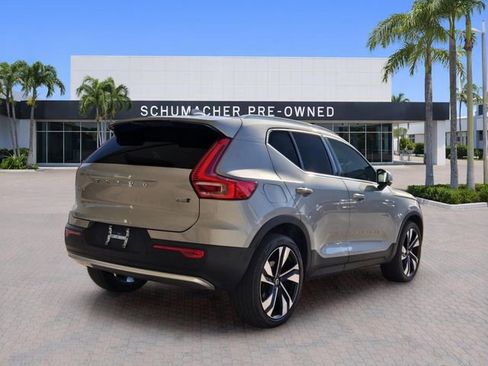 Used 2023 Volvo XC40 B5 Plus w/ Driver Assist Package AWD/4WD image 7