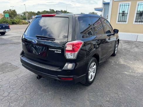 Used 2017 Subaru Forester 2.5i AWD/4WD image 8