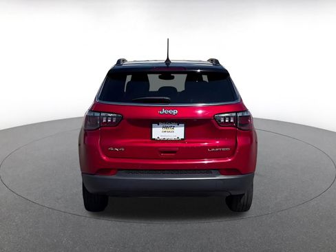 Used 2025 Jeep Compass Limited AWD/4WD image 12