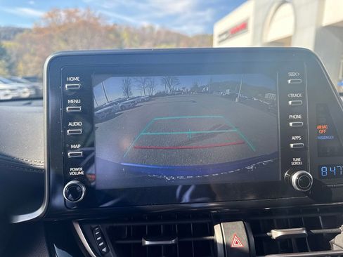 Used 2019 Toyota C-HR LE image 23