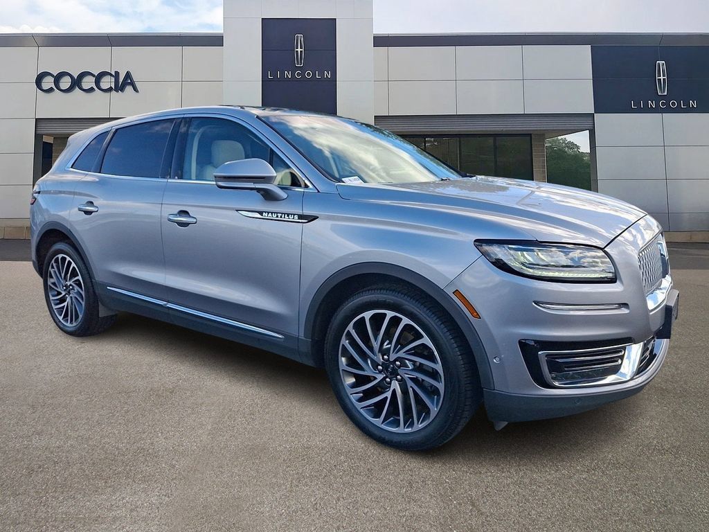 Used 2020 Lincoln Nautilus Reserve w/ Equipment Group 201A AWD/4WD image 3