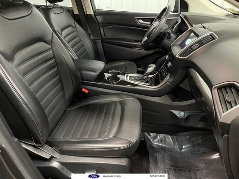 Used 2016 Ford Edge SEL w/ Equipment Group 201A image 19