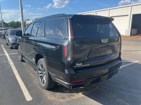 Used 2024 Cadillac Escalade Sport image 9