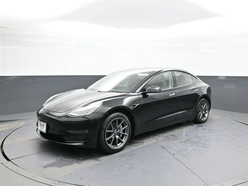 Used 2019 Tesla Model 3 Long Range image 10