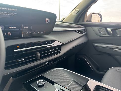 New 2026 Buick Enclave Preferred w/ Power Package FWD image 19