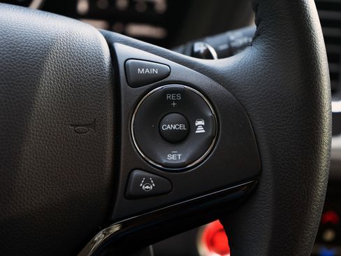 Certified 2021 Honda HR-V EX-L image 21