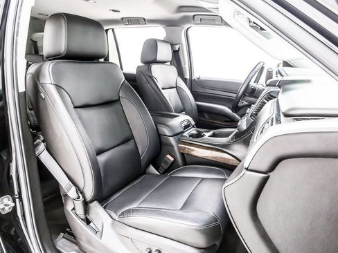 Used 2018 Chevrolet Tahoe LT AWD/4WD image 32