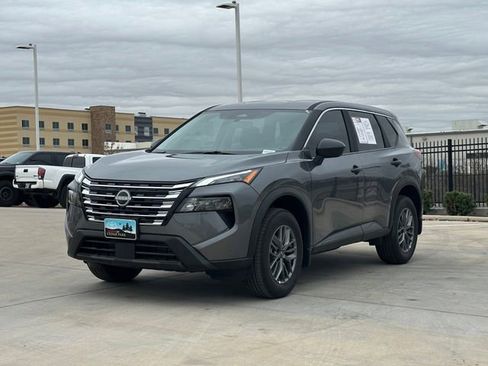 Used 2026 Nissan Rogue S image 8