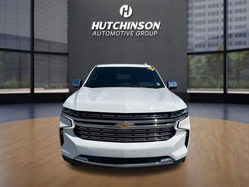Used 2023 Chevrolet Suburban Premier w/ Advanced Technology Package RWD image 2
