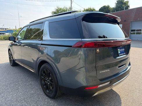 Certified 2024 Kia Carnival SX Prestige FWD image 4
