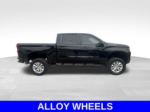 Used 2022 Chevrolet Silverado 1500 Custom image 3