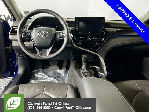 Used 2024 Toyota Camry XSE w/ Navigation Package image 26