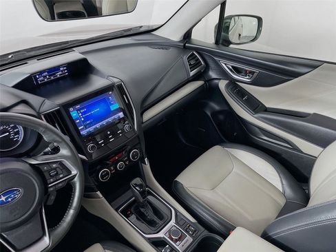 Used 2023 Subaru Forester Limited image 29