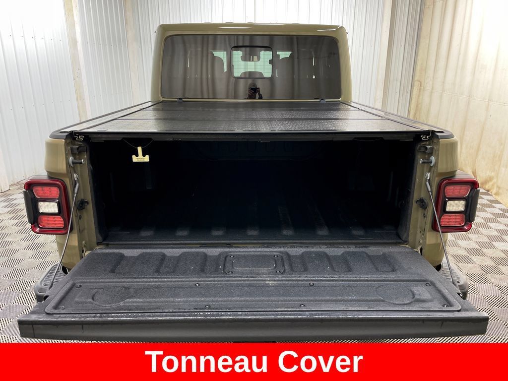 Used 2025 Jeep Gladiator Mojave w/ Safety Group AWD/4WD image 11