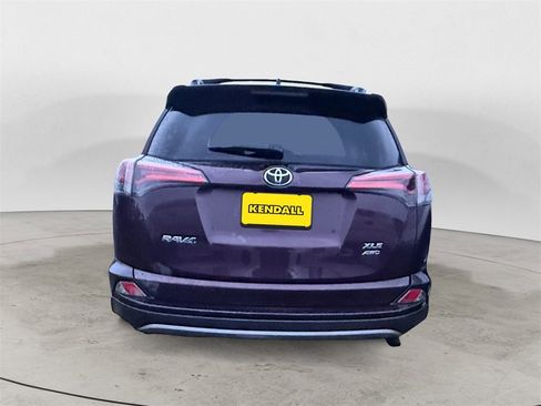 Used 2017 Toyota RAV4 XLE image 4