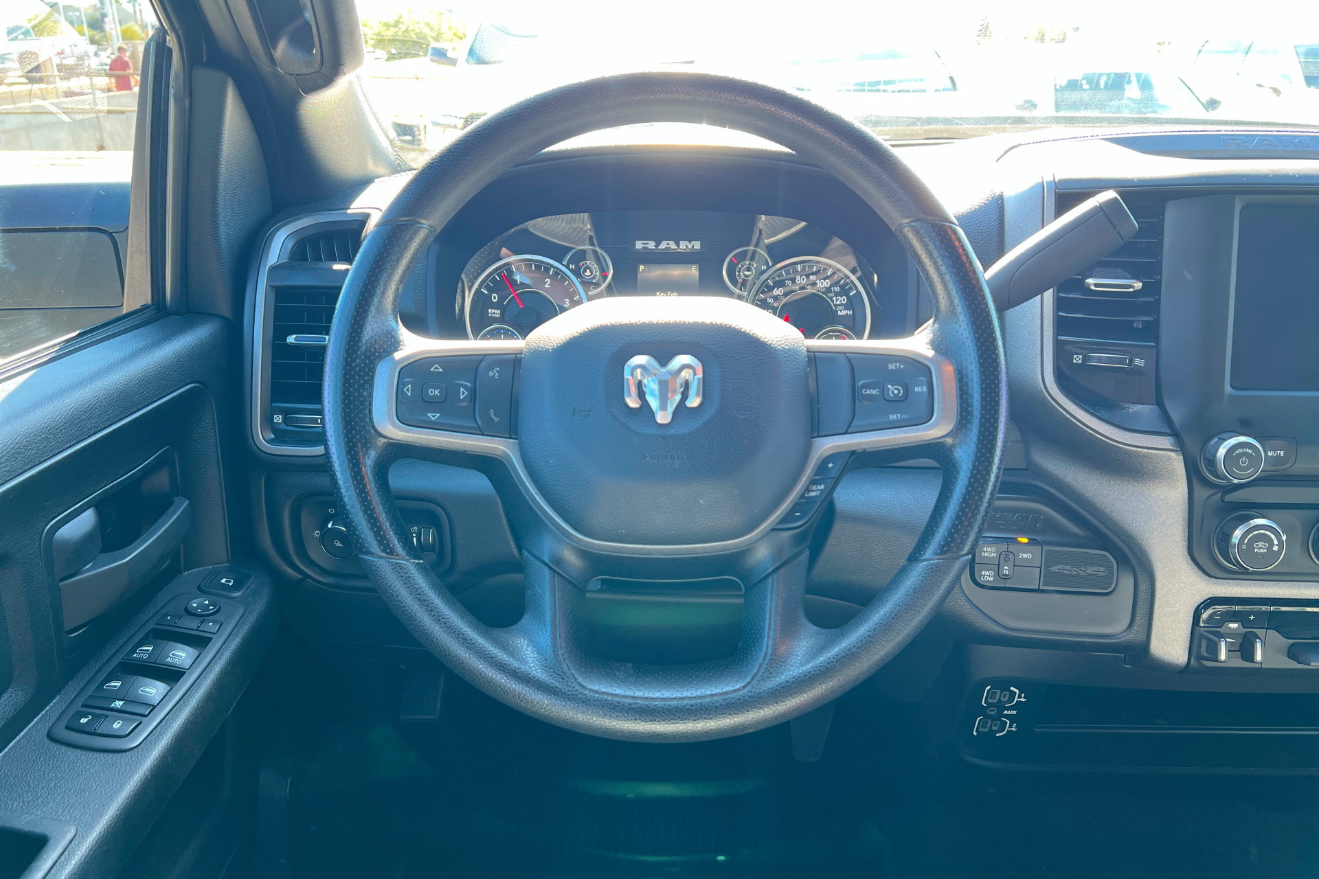 Used 2024 RAM 3500 Tradesman w/ Chrome Appearance Group AWD/4WD image 13
