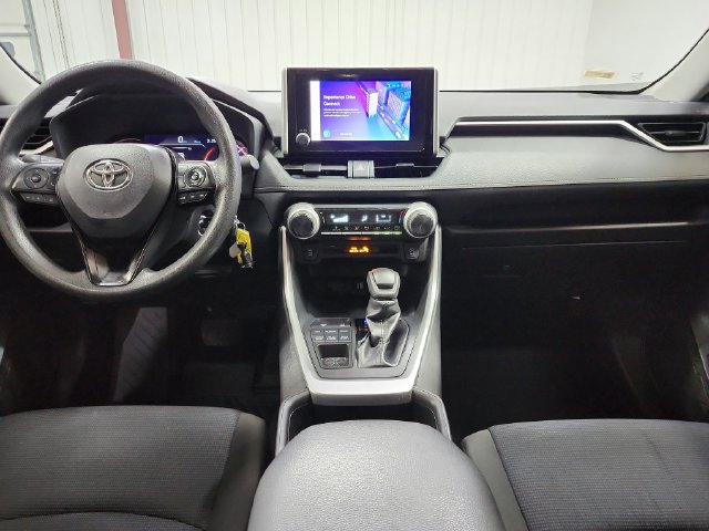 Used 2023 Toyota RAV4 LE AWD/4WD image 22
