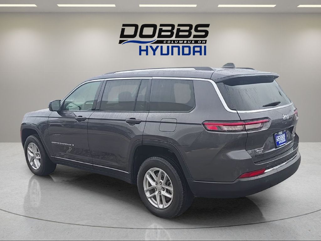 Used 2023 Jeep Grand Cherokee L Laredo w/ Luxury Tech Group I AWD/4WD image 3