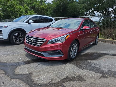Used 2016 Hyundai Sonata Sport w/ Option Group 02 FWD image 3