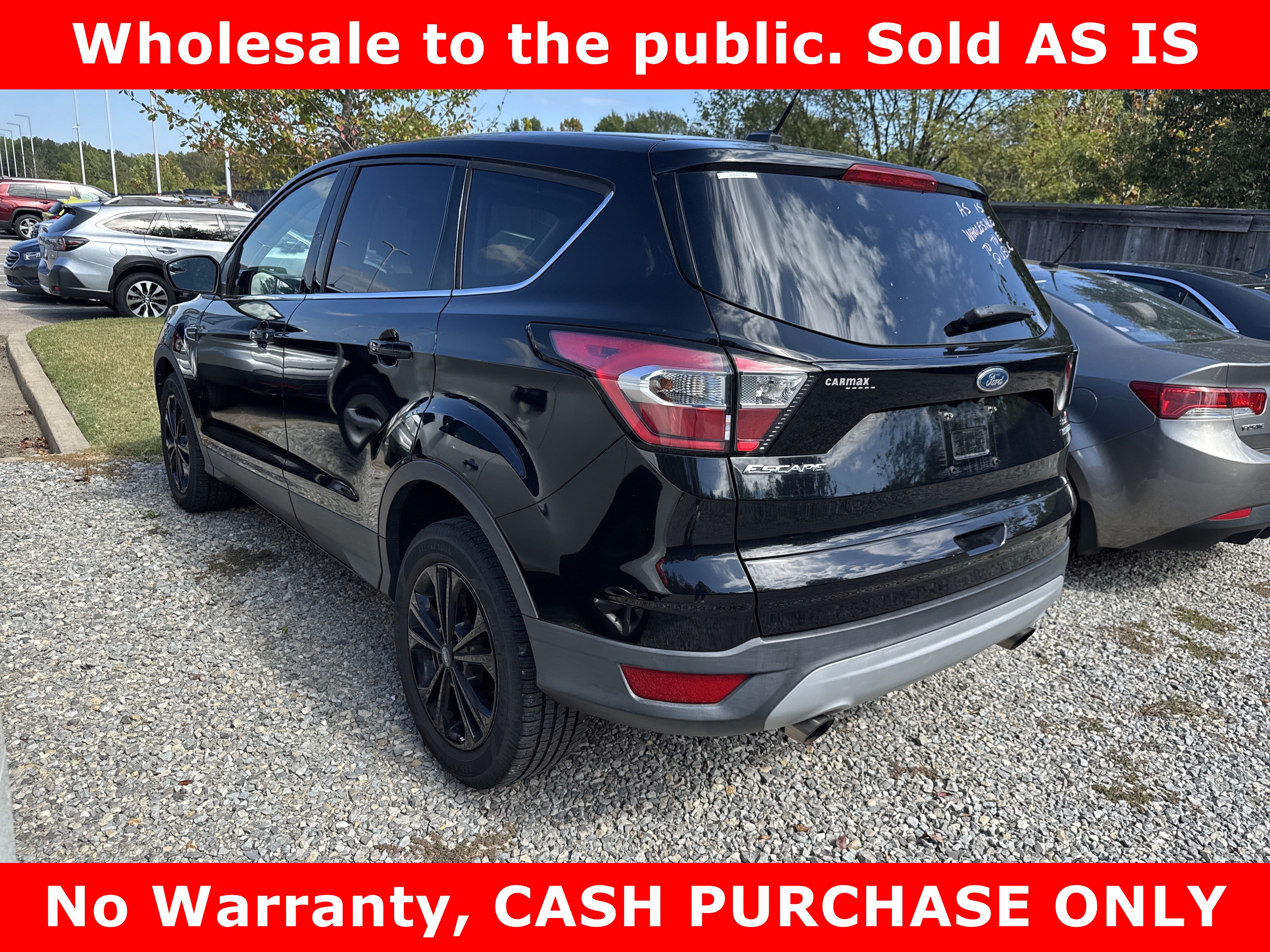 Used 2017 Ford Escape SE w/ SE Cold Weather Package FWD image 4