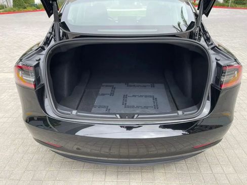 Used 2022 Tesla Model 3 Long Range AWD/4WD image 39
