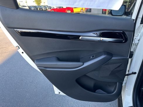 New 2026 Kia Seltos S image 19