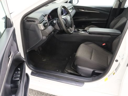 Used 2025 Toyota Camry LE FWD image 15