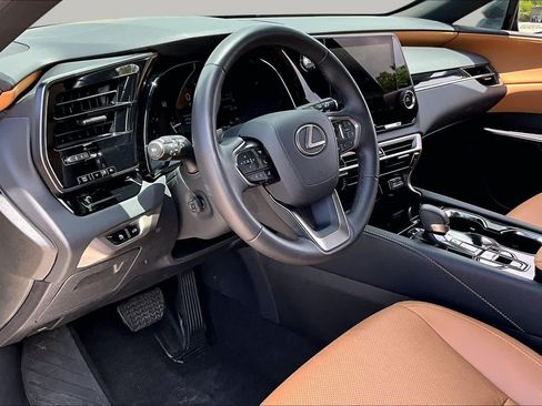 Used 2025 Lexus RX 350 FWD w/ Technology Package image 15