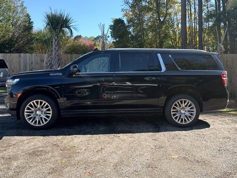 Used 2023 Chevrolet Suburban High Country image 7