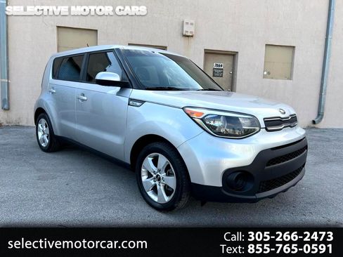 Used 2018 Kia Soul ! image 1