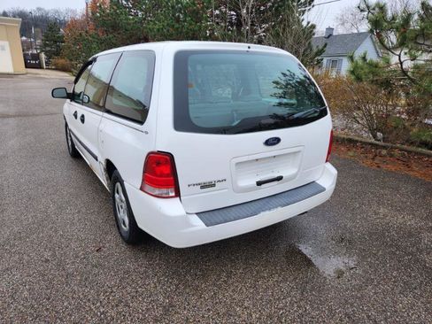 Used 2005 Ford Freestar S image 15