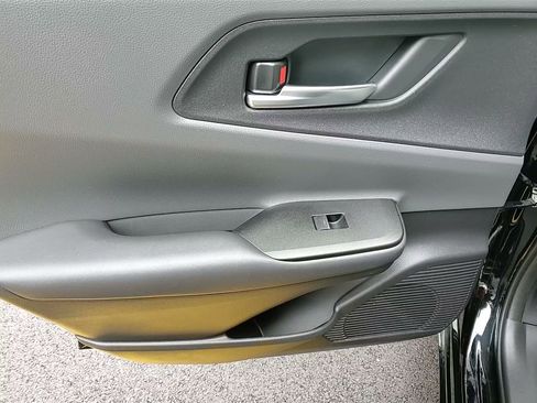 Used 2024 Toyota Prius Limited w/ Limited Premium Package image 18