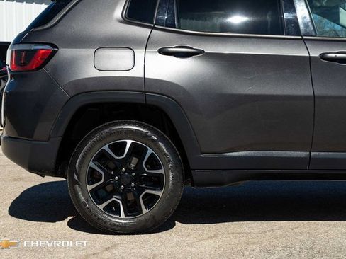 Used 2020 Jeep Compass Trailhawk image 5