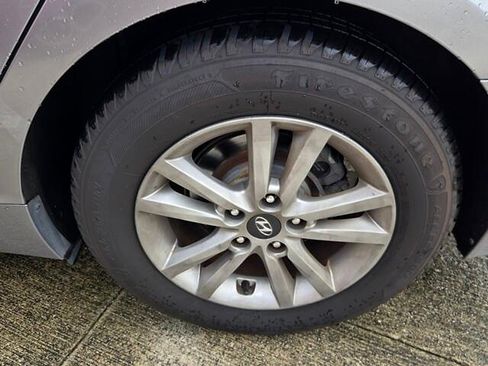 Used 2015 Hyundai Sonata SE FWD image 11