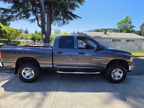 Used 2003 Dodge Ram 2500 Truck SLT AWD/4WD image 4