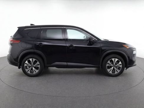 Used 2023 Nissan Rogue SV FWD image 8