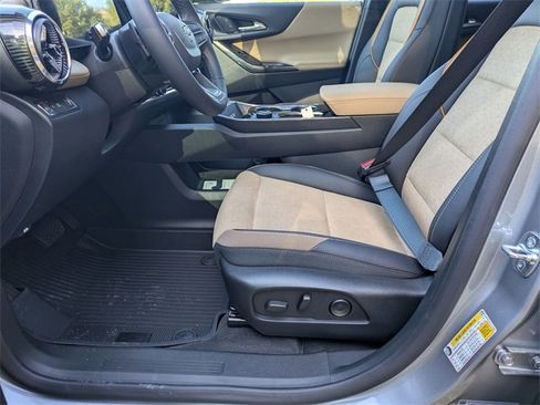 New 2026 Chevrolet Equinox ACTIV w/ Safety and Technology Package image 10