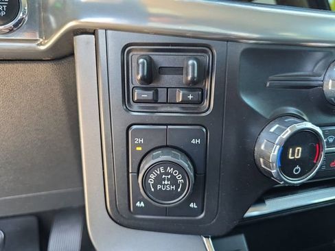 Used 2021 Ford F150 Lariat image 21