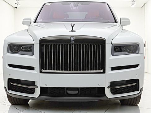 Used 2023 Rolls-Royce Cullinan Black Badge AWD/4WD image 19