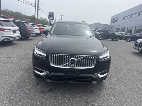 Certified 2024 Volvo XC90 T8 Ultimate w/ Protection Package Premier AWD/4WD image 2