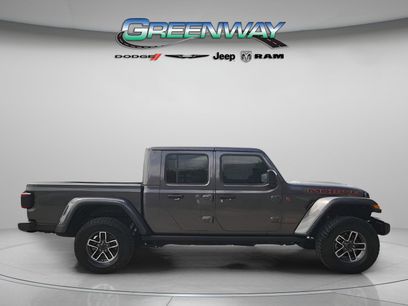 Used 2025 Jeep Gladiator Mojave w/ Convenience Group