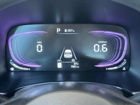 Used 2025 Kia Soul LX w/ LX Technology Package FWD image 23
