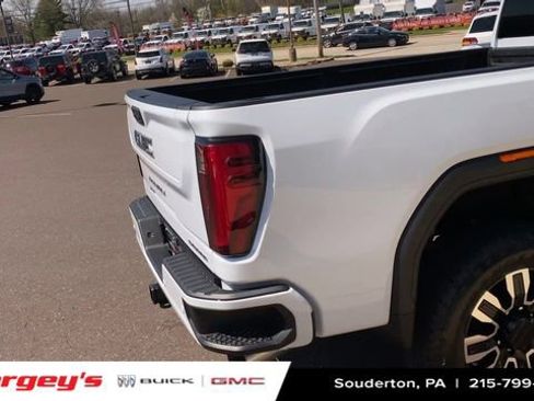 New 2026 GMC Sierra 3500 Denali Ultimate image 9