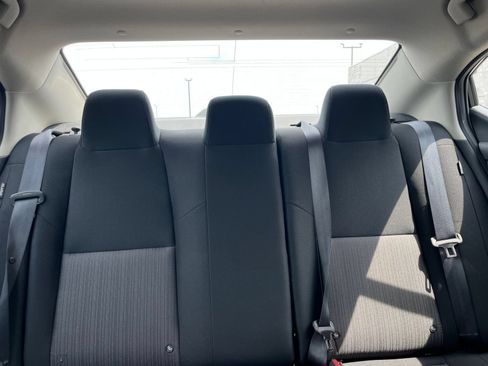 Used 2025 Nissan Sentra SV FWD image 37