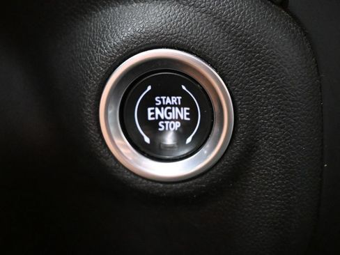 Used 2021 GMC Sierra 1500 Elevation w/ Preferred Package AWD/4WD image 7