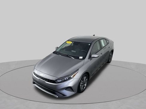 Used 2024 Kia Forte LXS w/ LXS Technology Package FWD image 43
