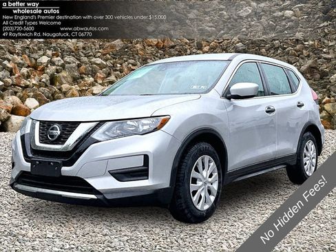 Used 2020 Nissan Rogue S FWD image 1
