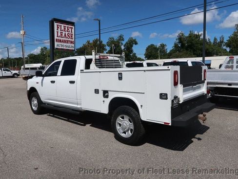 Used 2022 RAM 2500 Tradesman AWD/4WD image 3