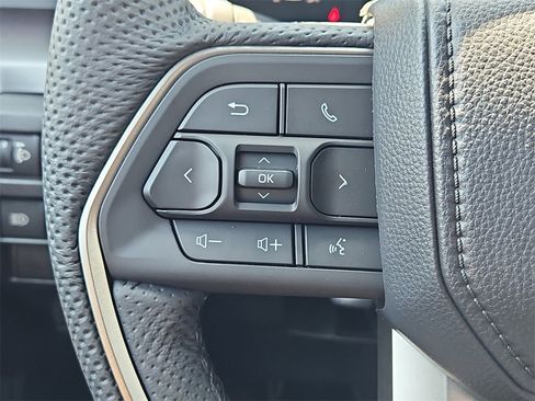 New 2025 Toyota Tacoma SR5 image 18