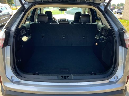 Used 2024 Ford Edge Titanium AWD/4WD image 12